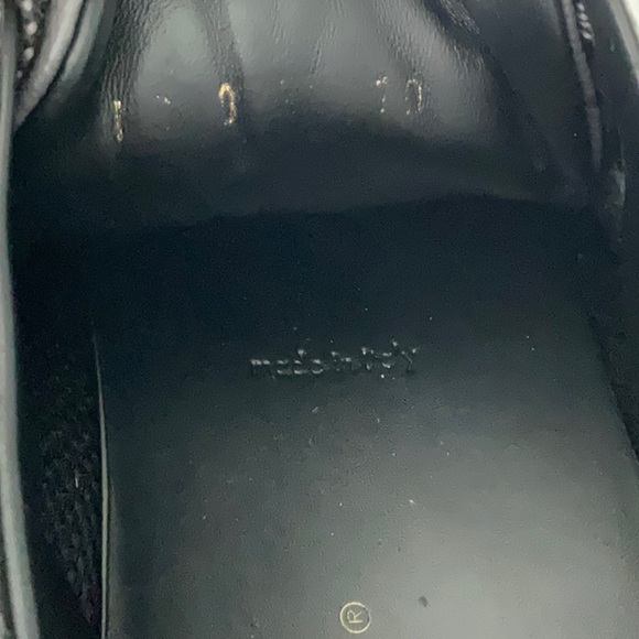 Louis Vuitton Run Away Sneaker - Picture 9 of 9